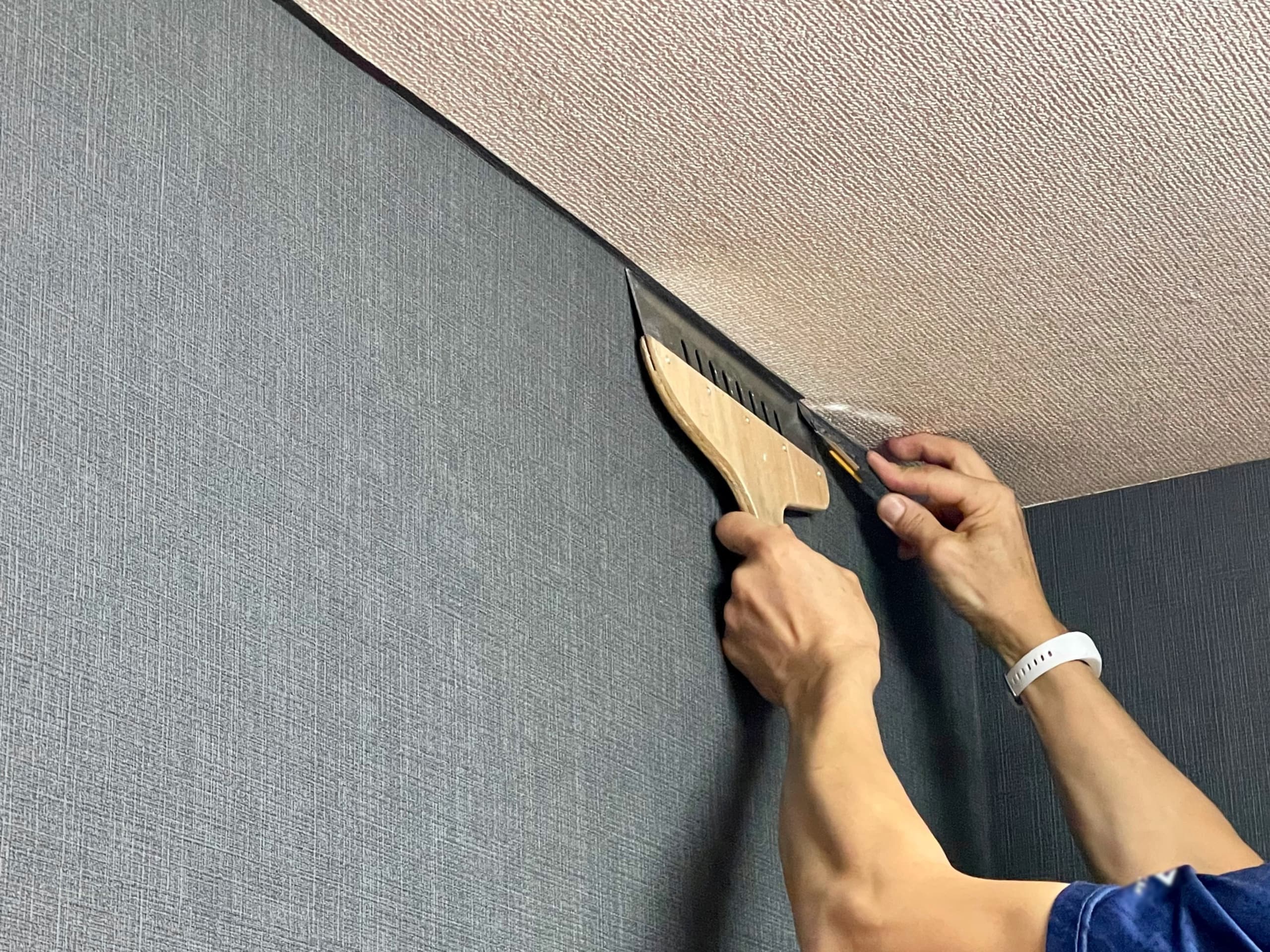 原状回復中　品川区　クロス貼替