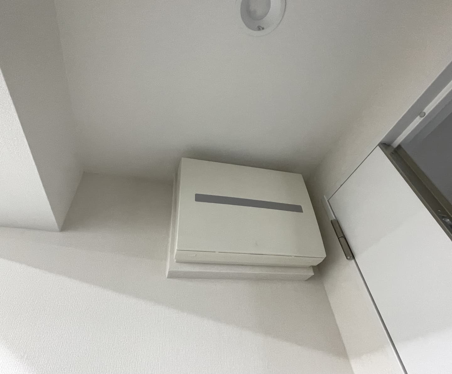 千代田区神田 オフィス原状回復工事後　分電盤交換